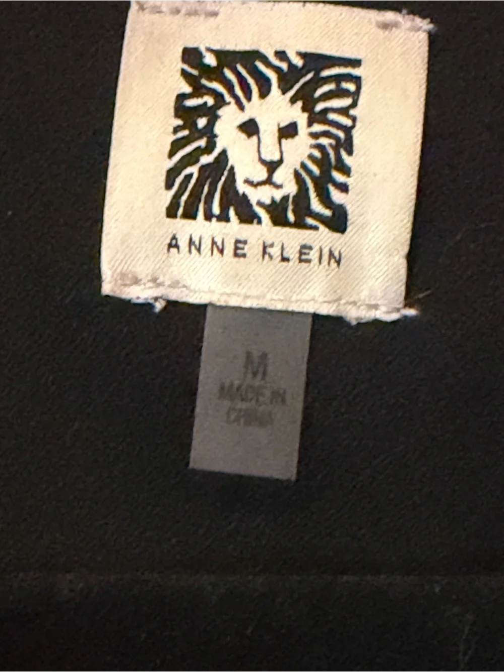 Anne Klein refined collarless